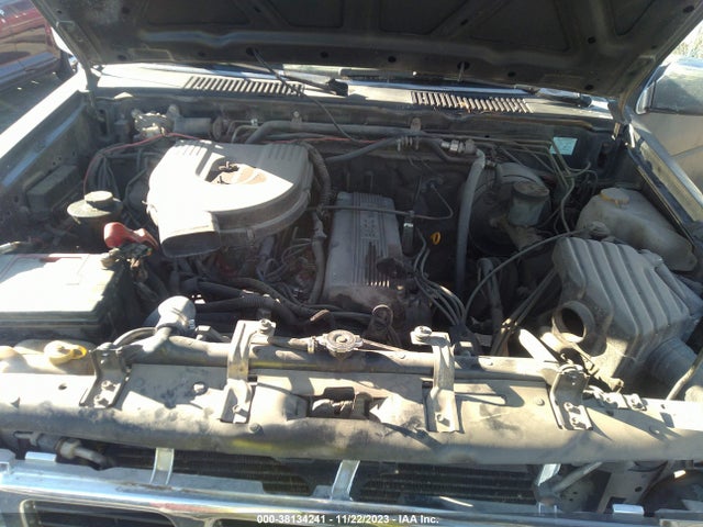 1995 NISSAN TRUCK XE VIN: 1N6SD11Y8SC364883