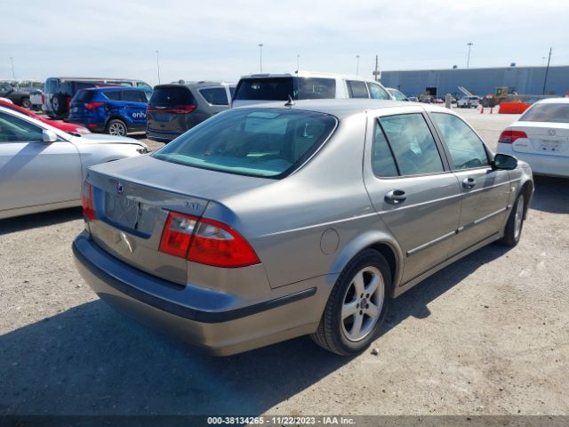 2004 SAAB 9-5 YS3ED49AX43017799 Photo 3