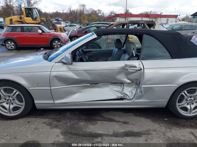 2002 Bmw 3 Series 330ci მანქანა იყიდება აუქციონზე, vin: WBABS534X2JU91833, აუქციონის ნომერი: 38134323