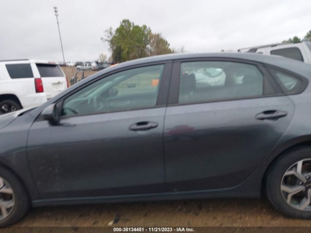 3KPF24AD7ME299500 KIA Forte Lxs