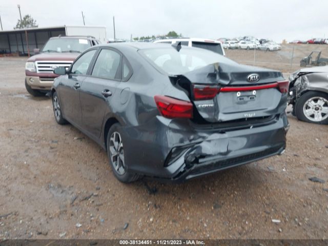 3KPF24AD7ME299500 KIA Forte Lxs
