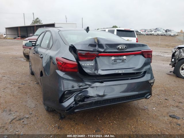 3KPF24AD7ME299500 KIA Forte Lxs