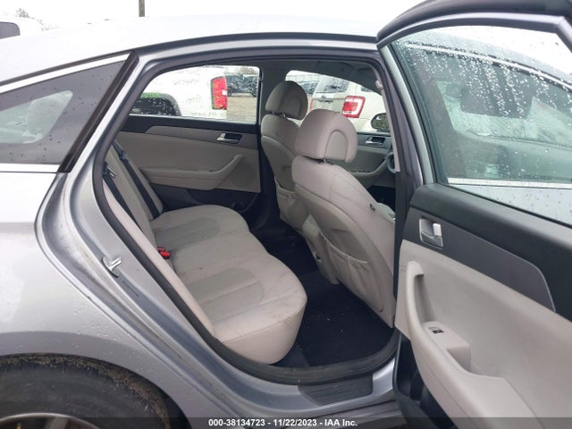 2015 HYUNDAI SONATA SE VIN: 5NPE24AF6FH139183