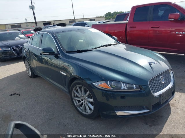 2012 JAGUAR XF SAJWA0FBXCLS55663 Photo 0