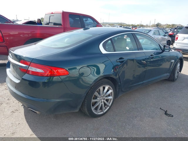 2012 JAGUAR XF SAJWA0FBXCLS55663 Photo 3