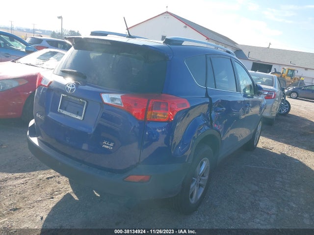 2015 TOYOTA RAV4 XLE VIN: 2T3RFREV9FW348222