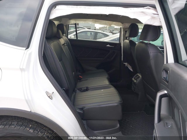 Продаж на аукціоні авто 2022 Volkswagen Tiguan 2.0t Se, vin: 3VV2B7AX9NM035035, номер лоту: 38135046
