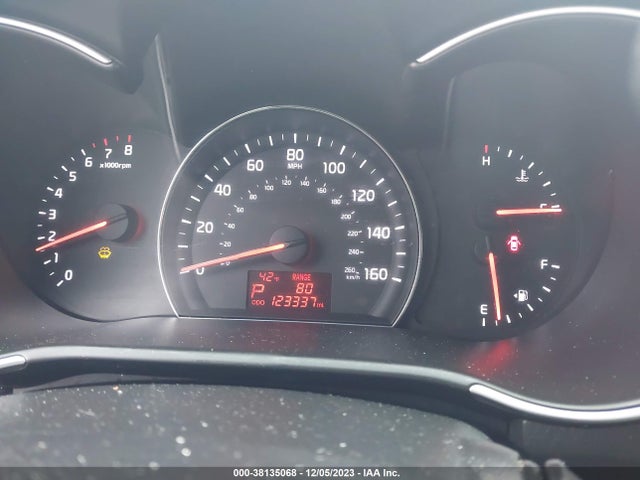 2015 KIA SORENTO LX VIN: 5XYKTDA63FG655248