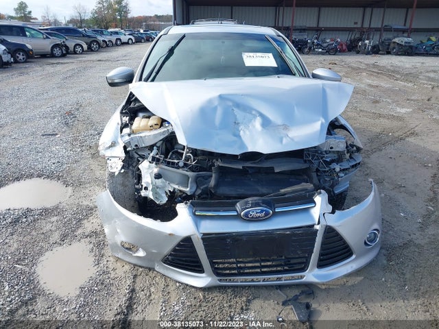 2014 FORD FOCUS TITANIUM VIN: 1FADP3N28EL147672