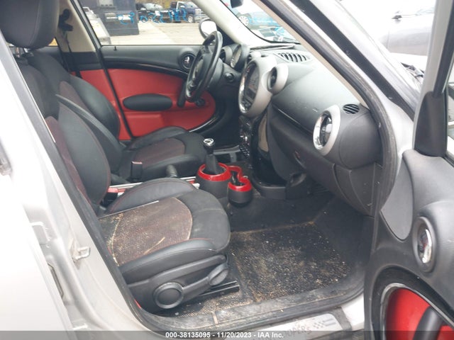 2011 MINI COOPER S COUNTRYMAN WMWZC5C54BWH99820 Photo 4