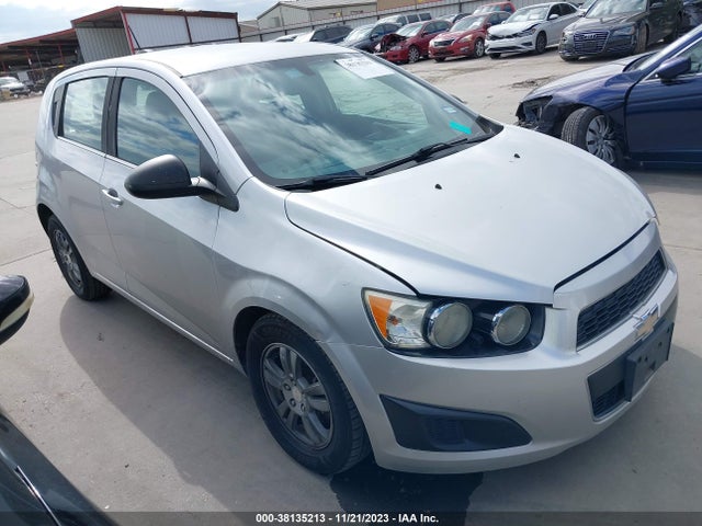 Chevrolet Sonic Lt Auto 2015 1G1JC6SH5F4145966 Image 1