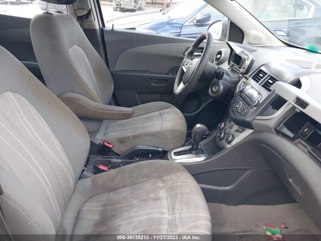 Chevrolet Sonic Lt Auto 2015 1G1JC6SH5F4145966 Image 5