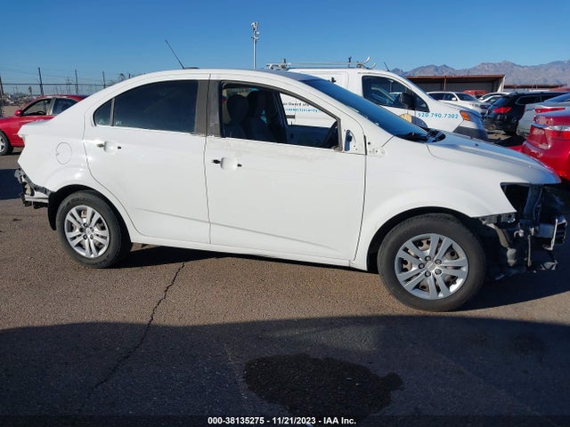 Chevrolet Sonic Ls Auto 2018 1G1JB5SH1J4114770 Image 14