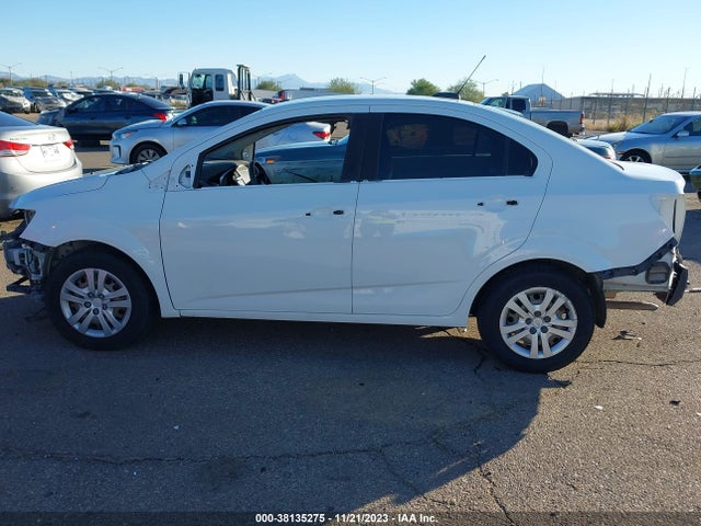 Chevrolet Sonic Ls Auto 2018 1G1JB5SH1J4114770 Image 15