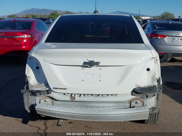 Chevrolet Sonic Ls Auto 2018 1G1JB5SH1J4114770 Image 17