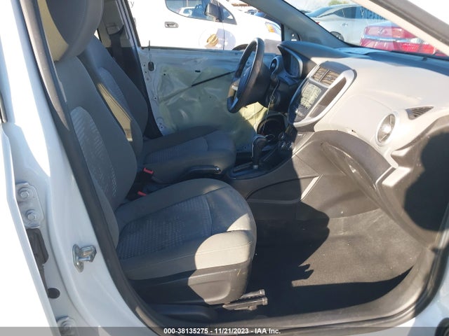 Chevrolet Sonic Ls Auto 2018 1G1JB5SH1J4114770 Image 5