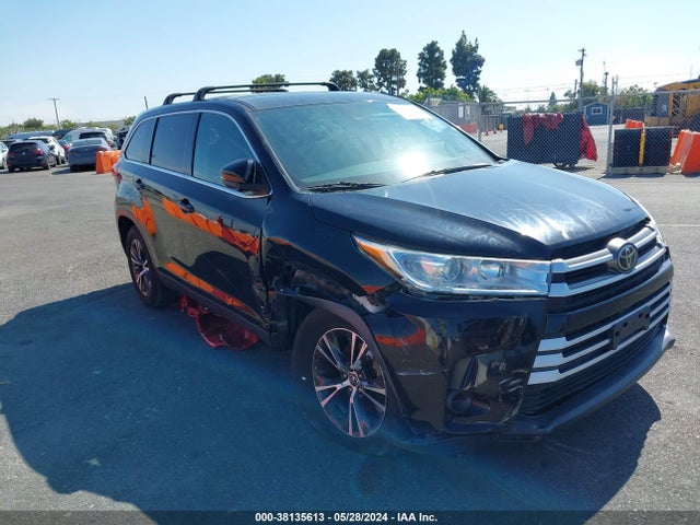 Toyota Highlander Le 2019 5TDZZRFH8KS331035 Image 1