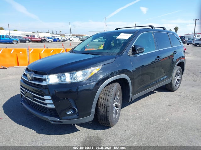 Toyota Highlander Le 2019 5TDZZRFH8KS331035 Image 2