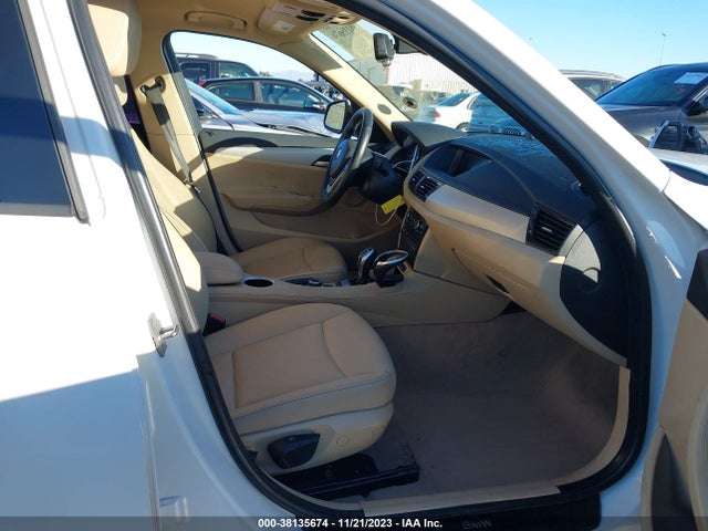 BMW X1 Sdrive28i 2015 WBAVM1C54FV318980 Image 5