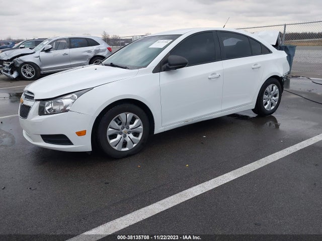 Chevrolet Cruze Ls Auto 2014 1G1PA5SH1E7380288 Image 2