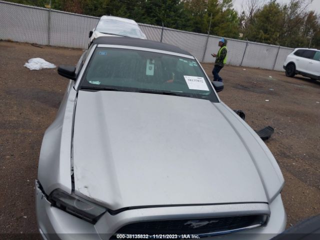 1ZVBP8EMXE5263490 Ford Mustang V6