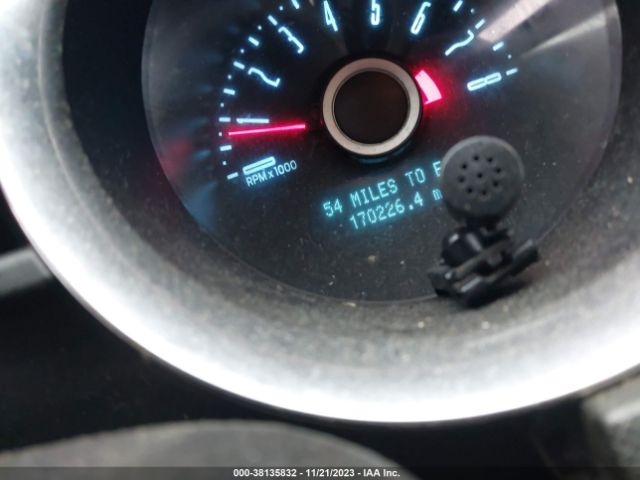 1ZVBP8EMXE5263490 Ford Mustang V6