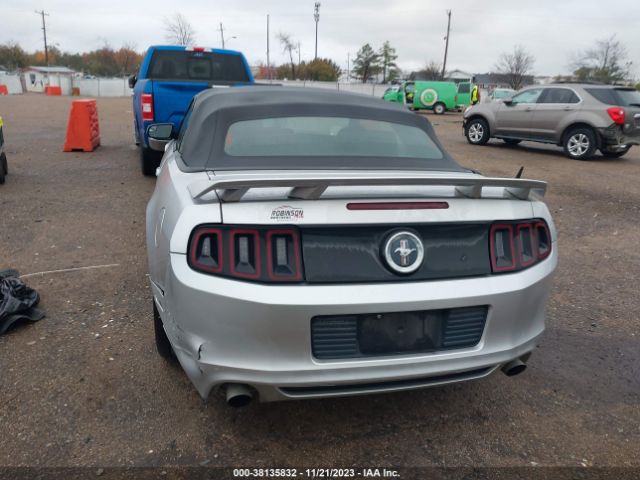 1ZVBP8EMXE5263490 Ford Mustang V6