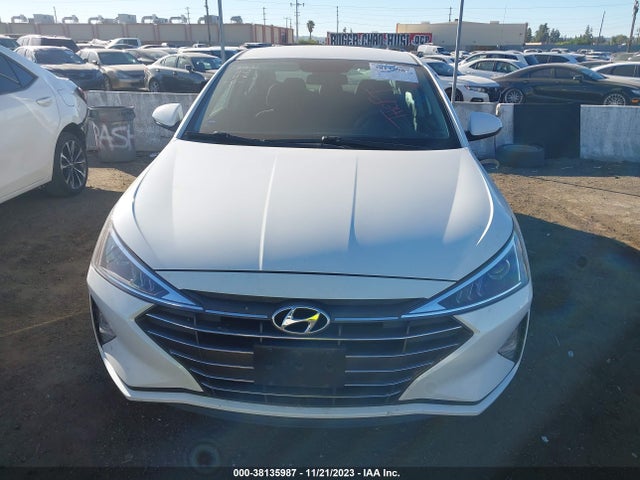 Hyundai ELANTRA SE 2019 5NPD74LF3KH452275 Image 12