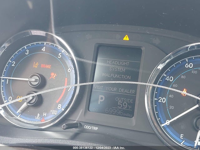 Toyota COROLLA LE 2018 2T1BURHE0JC102004 Image 16