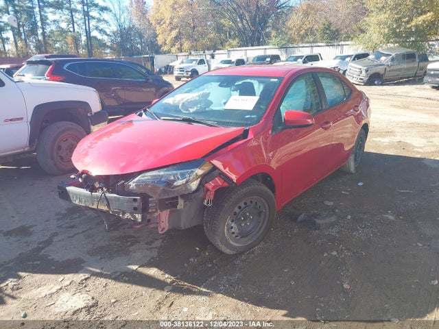 Toyota COROLLA LE 2018 2T1BURHE0JC102004 Image 2