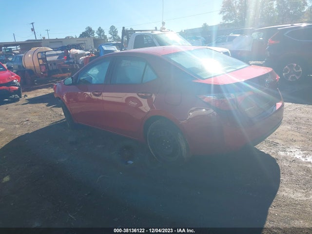 Toyota COROLLA LE 2018 2T1BURHE0JC102004 Image 3
