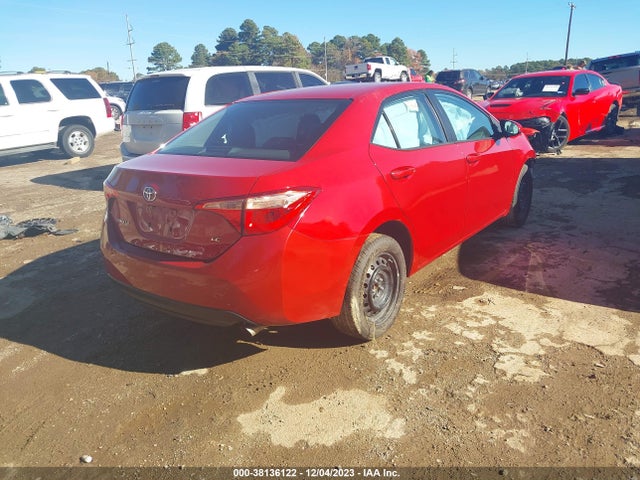 Toyota COROLLA LE 2018 2T1BURHE0JC102004 Image 4