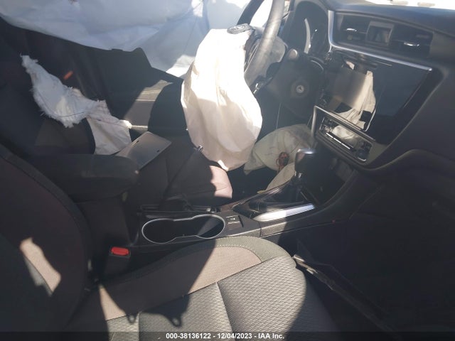 Toyota COROLLA LE 2018 2T1BURHE0JC102004 Image 5