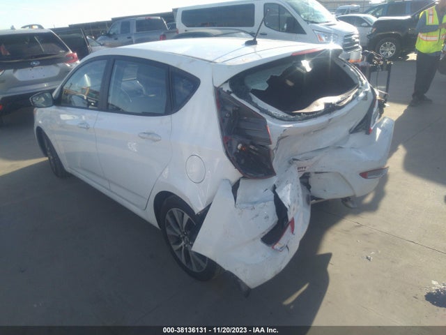 Hyundai Accent Sport 2015 KMHCU5AE9FU232733 Image 3