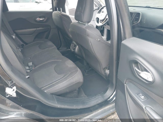 2015 JEEP CHEROKEE LATITUDE VIN: 1C4PJLCS6FW722170