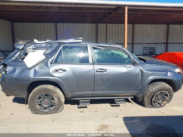 Toyota 4runner Trd Off Road Premium 2018 JTEBU5JR9J5593249 Image 13