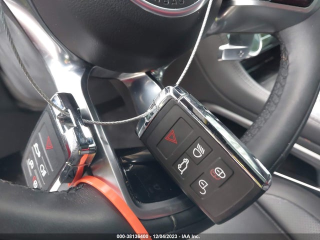 2021 JAGUAR F-PACE SADCJ2EX7MA679278 Photo 10