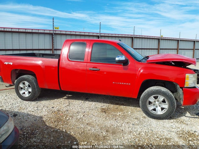 2010 CHEVROLET SILVERADO 1500 LS VIN: 1GCSKREA8AZ160956