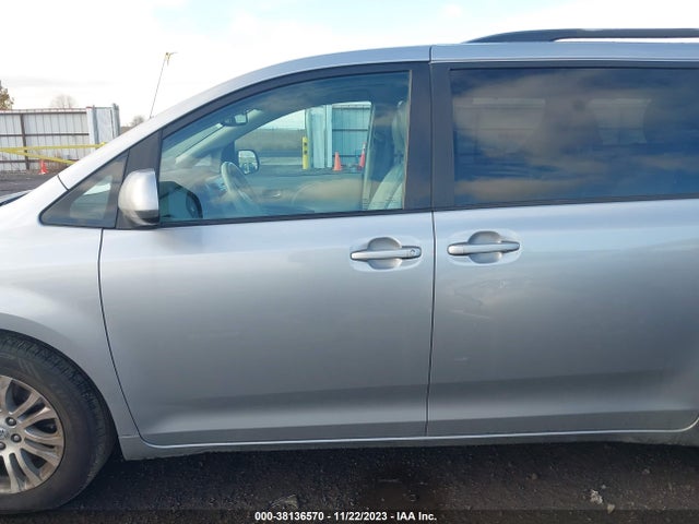 2011 TOYOTA SIENNA XLE V6 VIN: 5TDYK3DC5BS044899