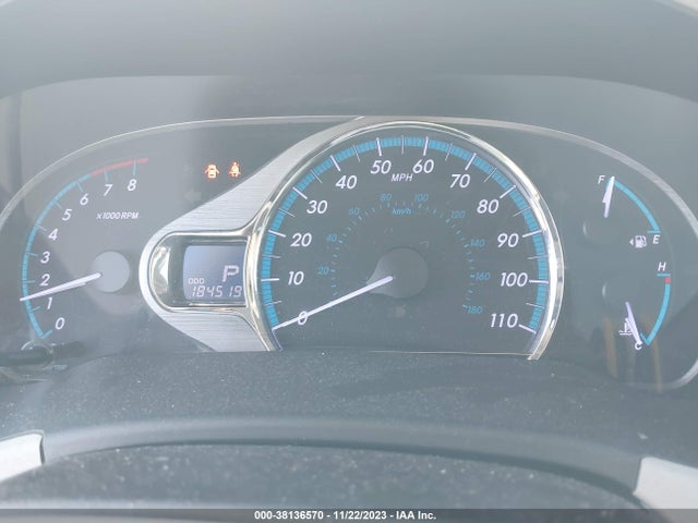 2011 TOYOTA SIENNA XLE V6 VIN: 5TDYK3DC5BS044899