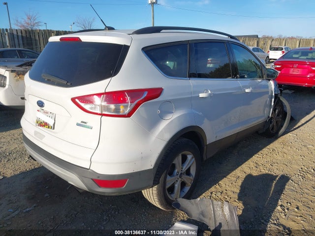 Ford ESCAPE SE 2015 1FMCU0GX1FUB64830 Image 4