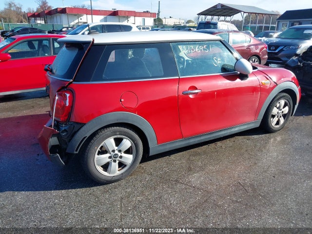 2017 MINI HARDTOP WMWXP5C35H2F61369 Photo 3