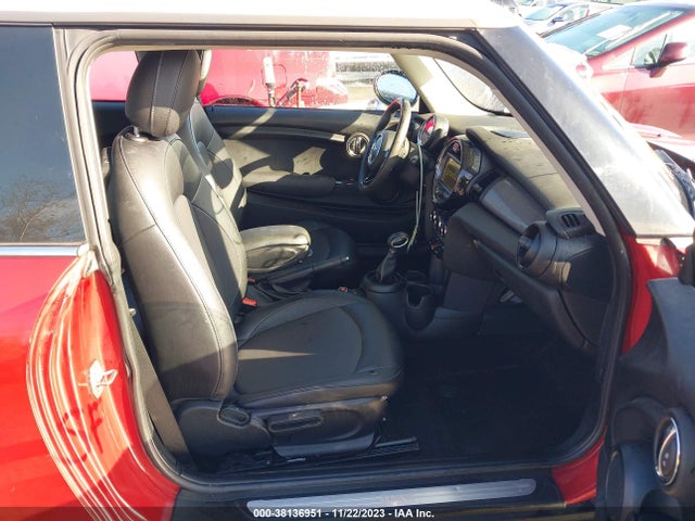 2017 MINI HARDTOP WMWXP5C35H2F61369 Photo 4