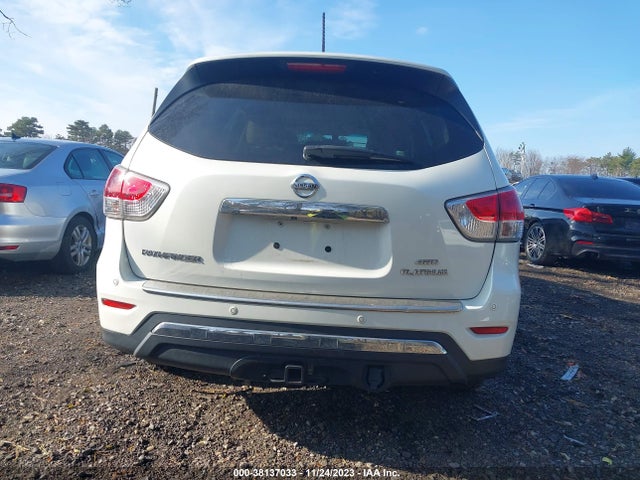 2016 NISSAN PATHFINDER PLATINUM VIN: 5N1AR2MM9GC618828