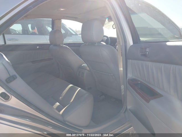 2005 TOYOTA CAMRY XLE V6 VIN: JTDBF32K350165149
