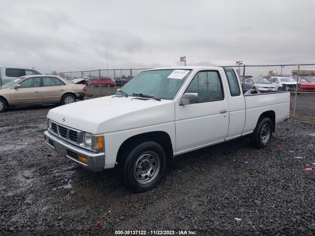 1994 NISSAN TRUCK KING CAB XE VIN: 1N6SD16S4RC372431