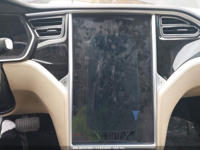 2015 TESLA MODEL S 5YJSA1E1XFF108844 Photo 6