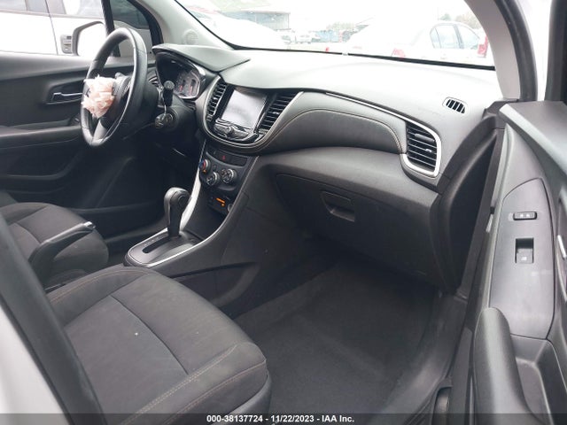 Chevrolet Trax Lt 2017 3GNCJLSBXHL130299 Image 5