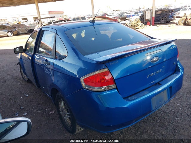 2011 FORD FOCUS SE VIN: 1FAHP3FN2BW180929