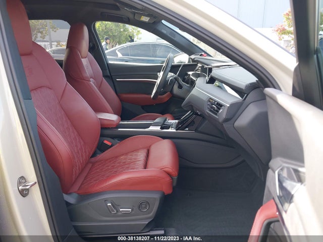 2022 AUDI E-TRON S WA1VCBGE5NB035908 Photo 4